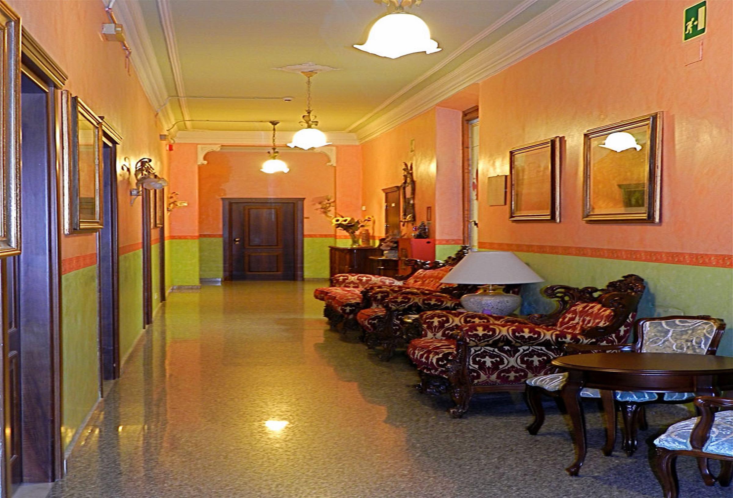 Hotel Desiree Firenze Bagian luar foto