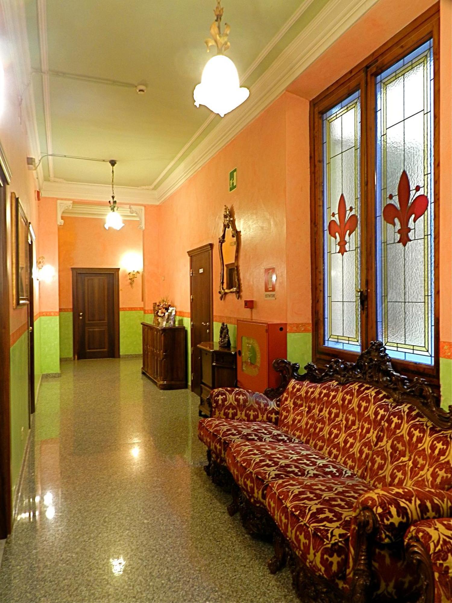 Hotel Desiree Firenze Bagian luar foto