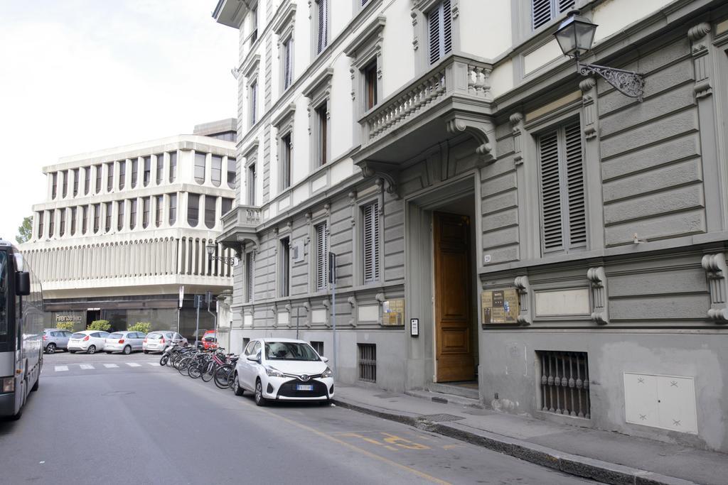 Hotel Desiree Firenze Bagian luar foto