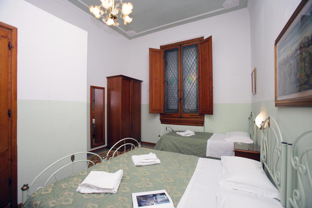 Hotel Desiree Firenze Bagian luar foto